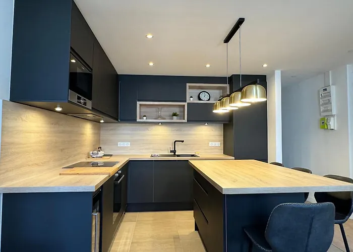 Centre شقة كان