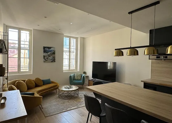 Centre شقة كان